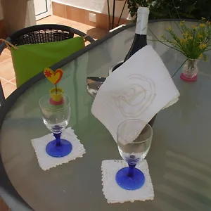 Guest house Dinas, Lagos